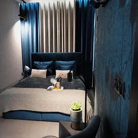 Grey Przy Skoczni & Bus Апартаменты *