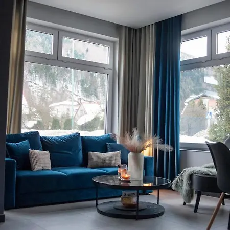 Grey Przy Skoczni & Bus