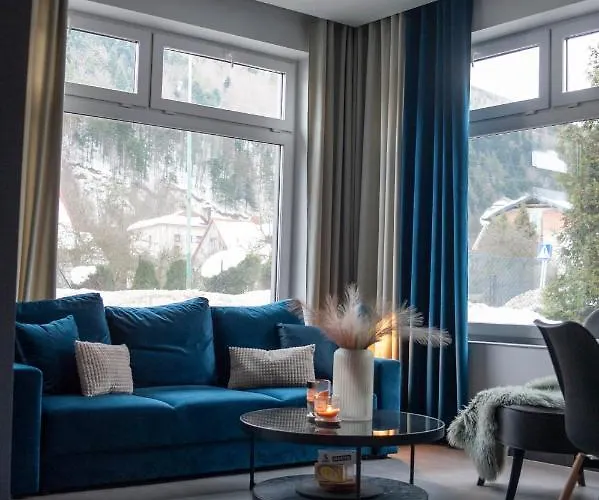 Grey Przy Skoczni & Bus