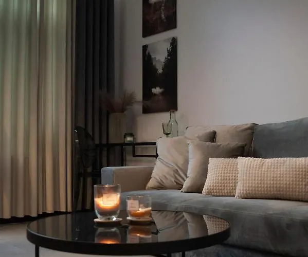 Grey Przy Skoczni & Bus