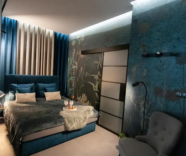 Grey Przy Skoczni & Bus